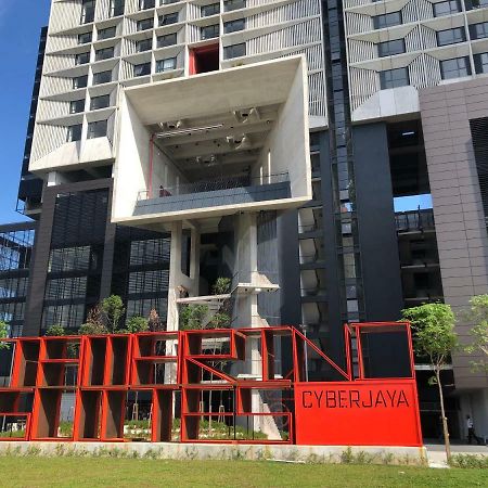 Tamarind Suites Cosy Studio Cyberjaya Exterior photo