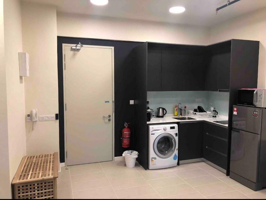 Tamarind Suites Cosy Studio Cyberjaya Exterior photo